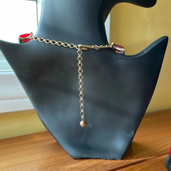 Charel Cherry Red & Silver Thermoset Parure- Necklace, Bracelet, Earrings, 1950s - Picture 5 of 16